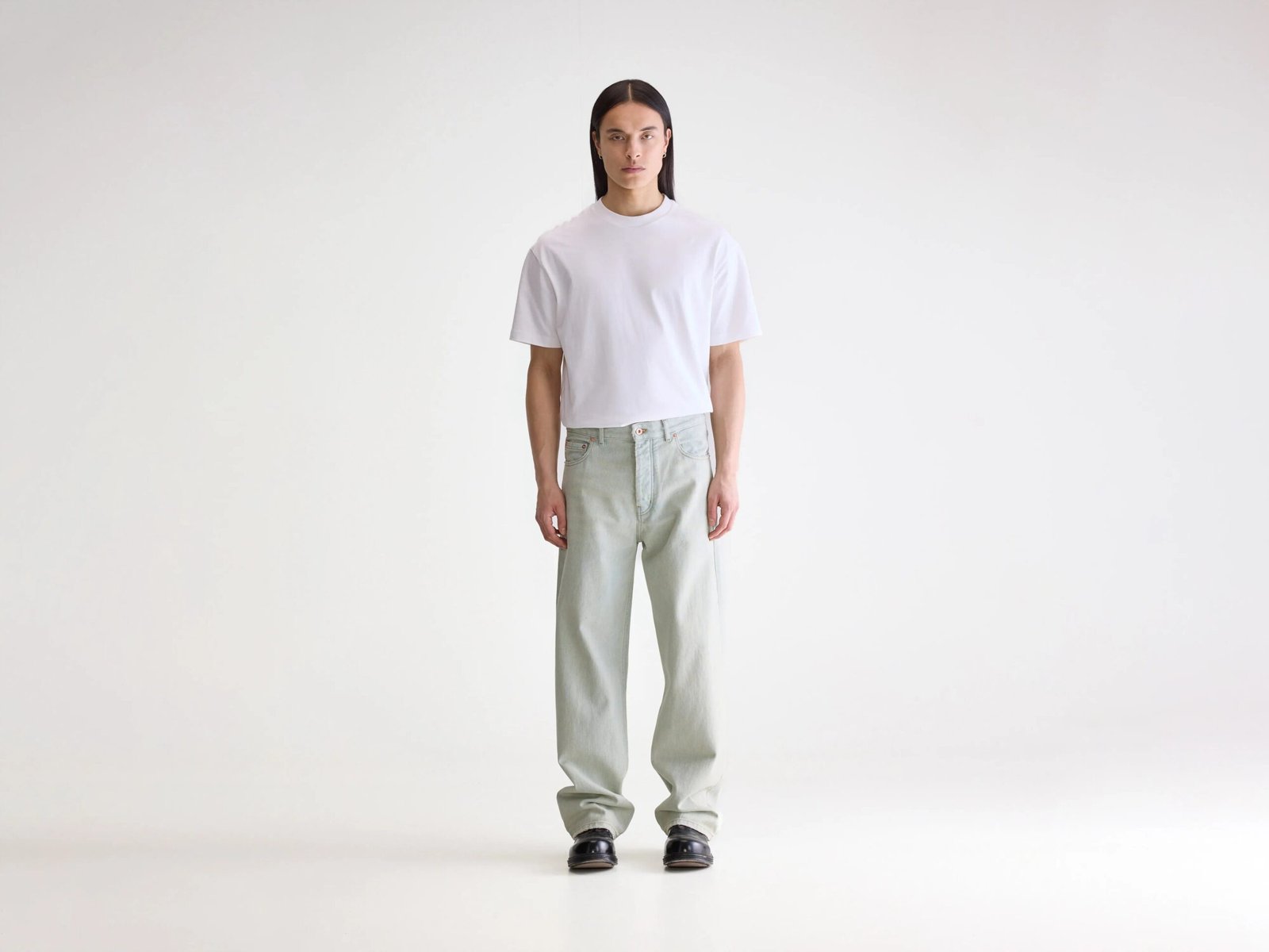Denim N. 08 straight jeans (252 / M / DUSTY BLEACH)