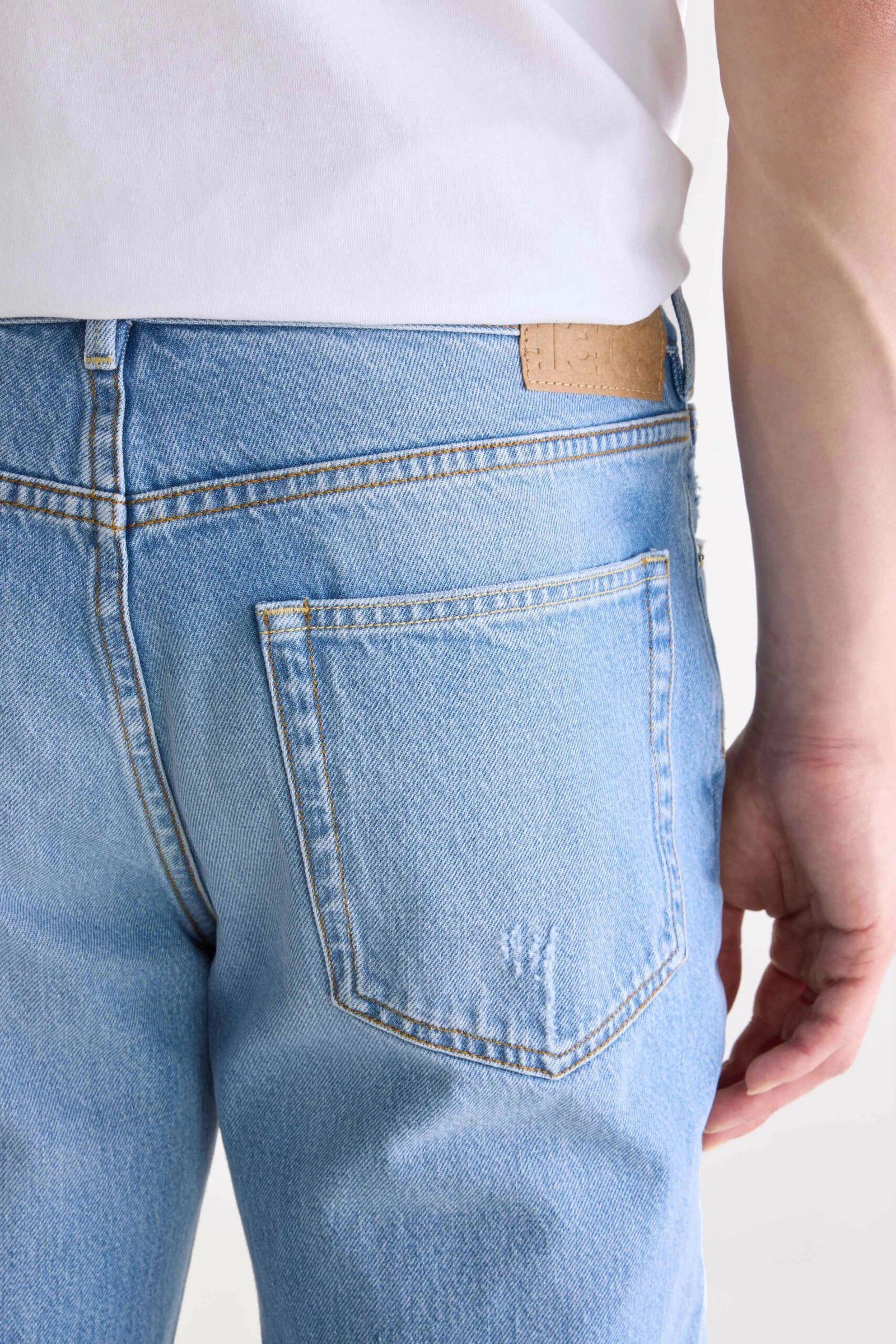 Denim N. 04 slim jeans (252 / M / VINTAGE LT BLUE) - Image 7