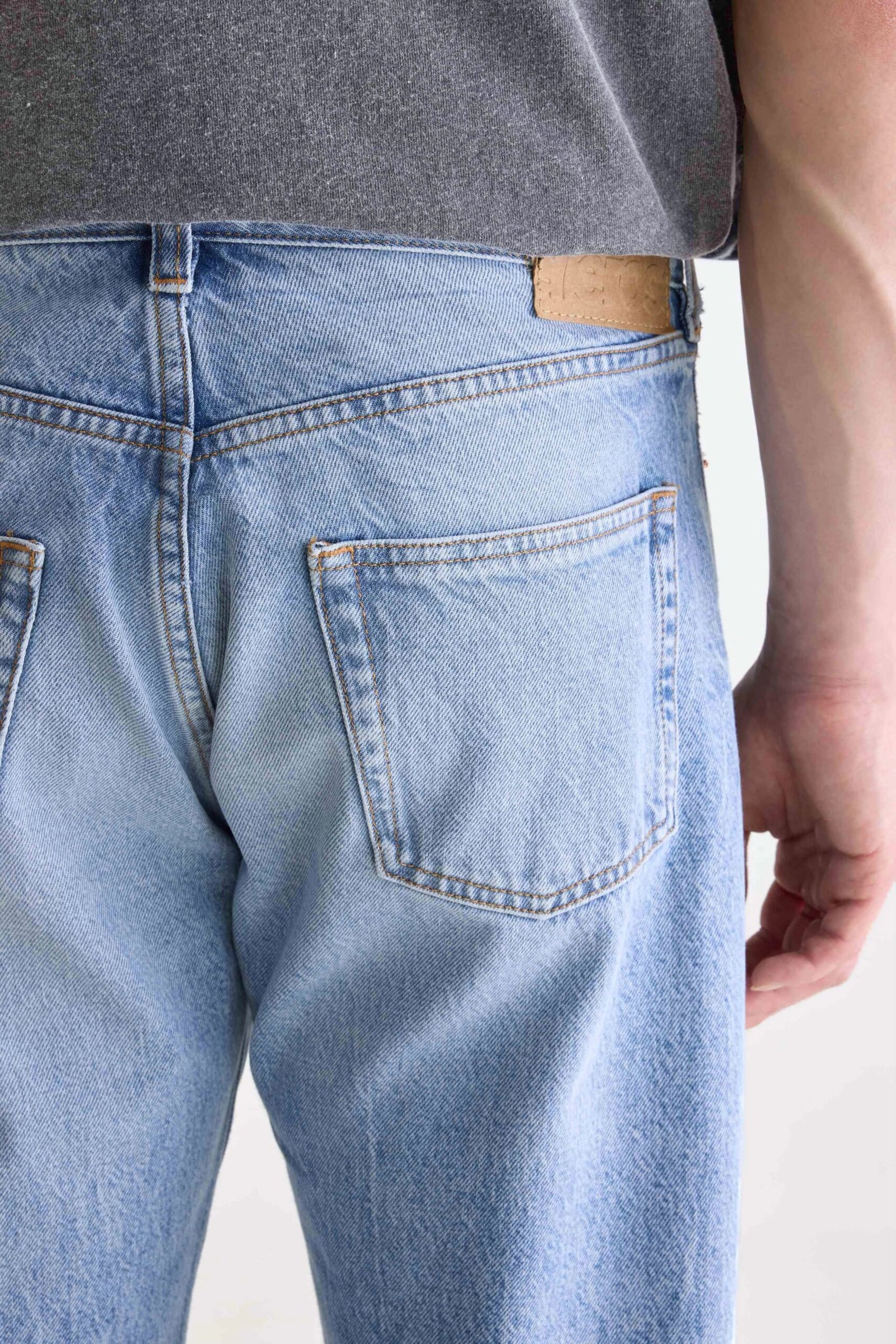 Denim N. 09 straight jeans (252 / M / VINTAGE BLUE) - Image 7