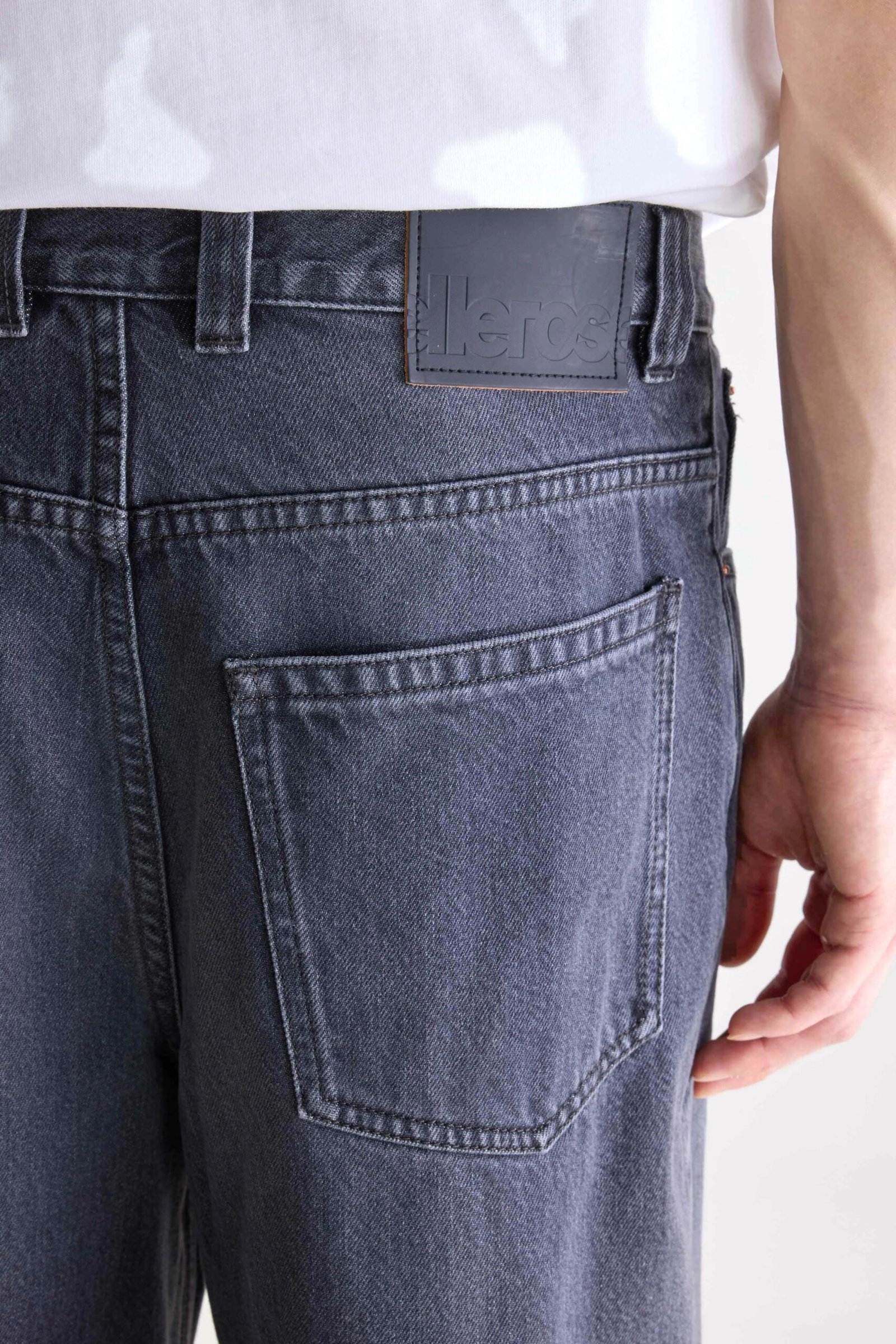 Denim N. 05 wide jeans (252 / M / VINTAGE BLACK) - Image 7